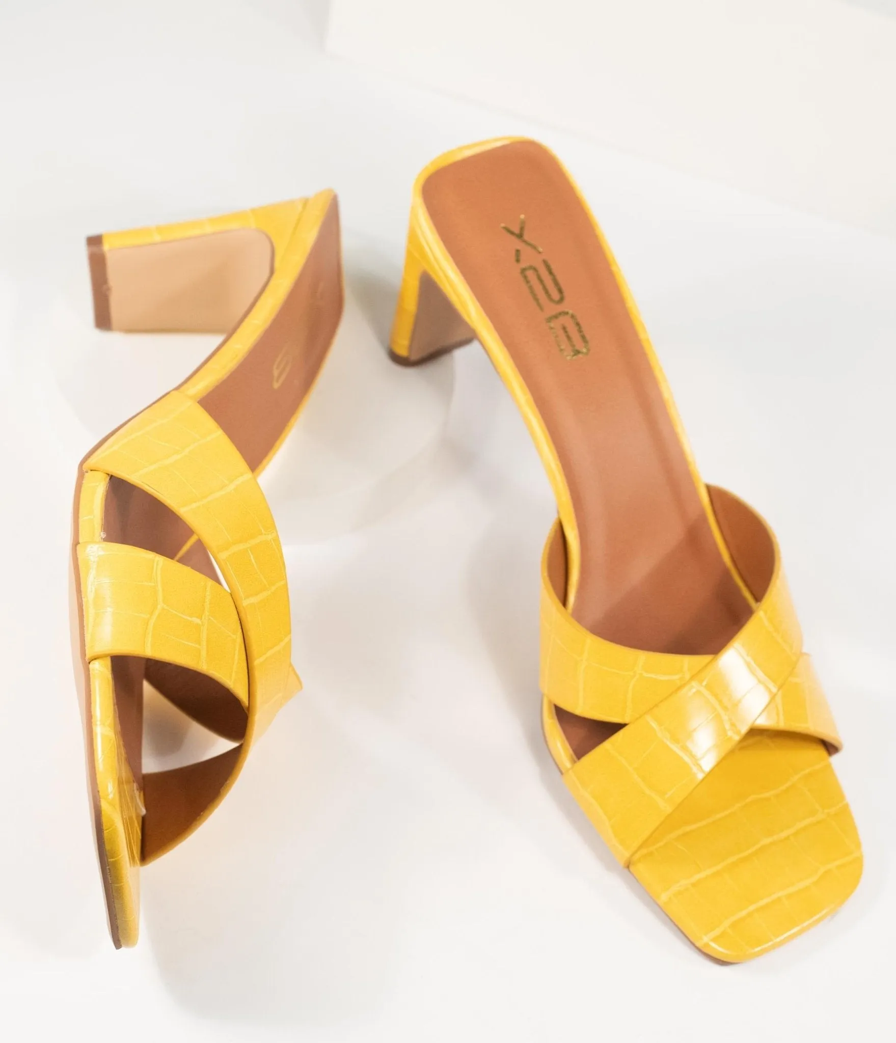 1970s Style Mustard Embossed Crocodile Heels