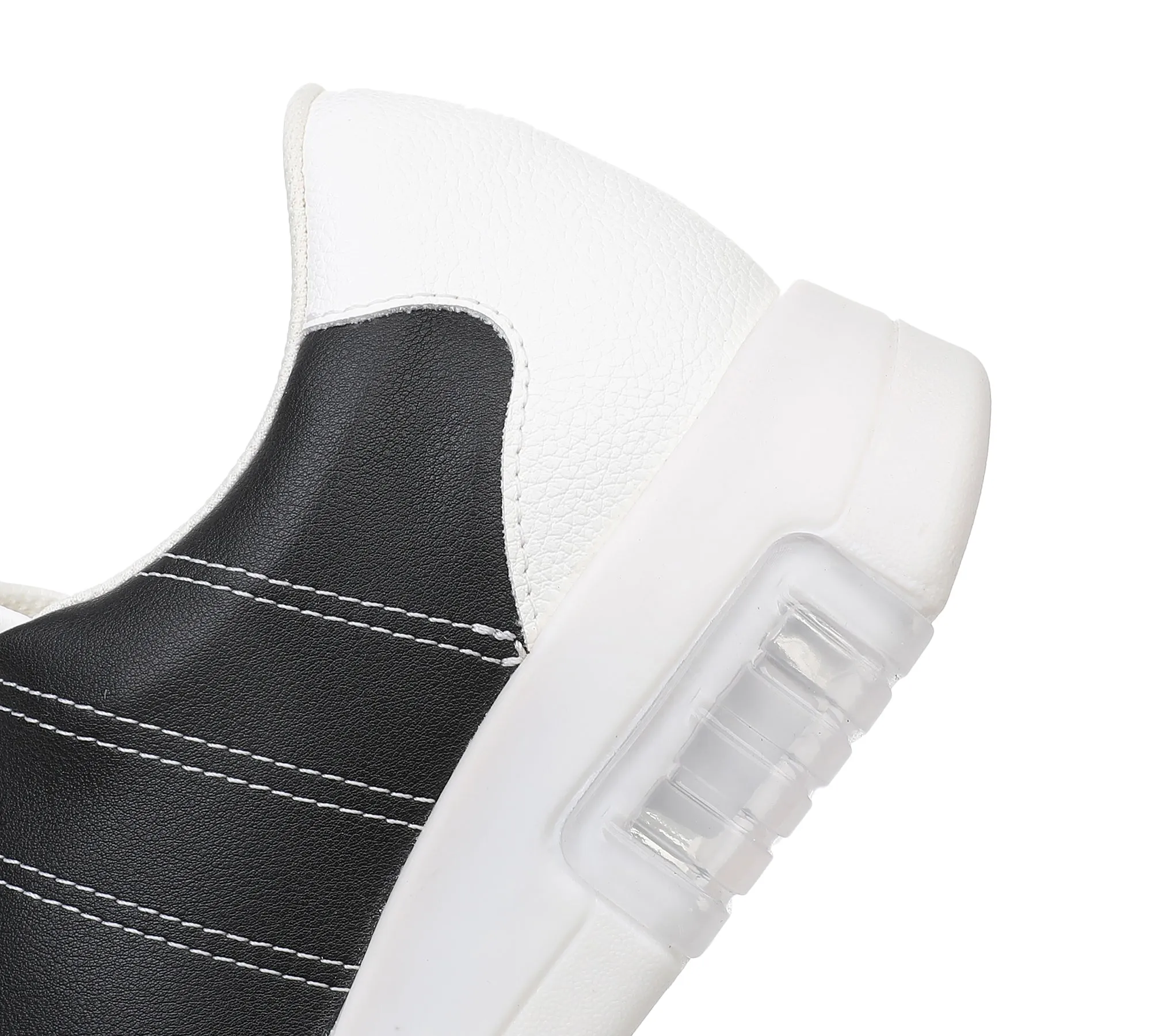 CROSSCOURT Black & White Sneakers (953.002)