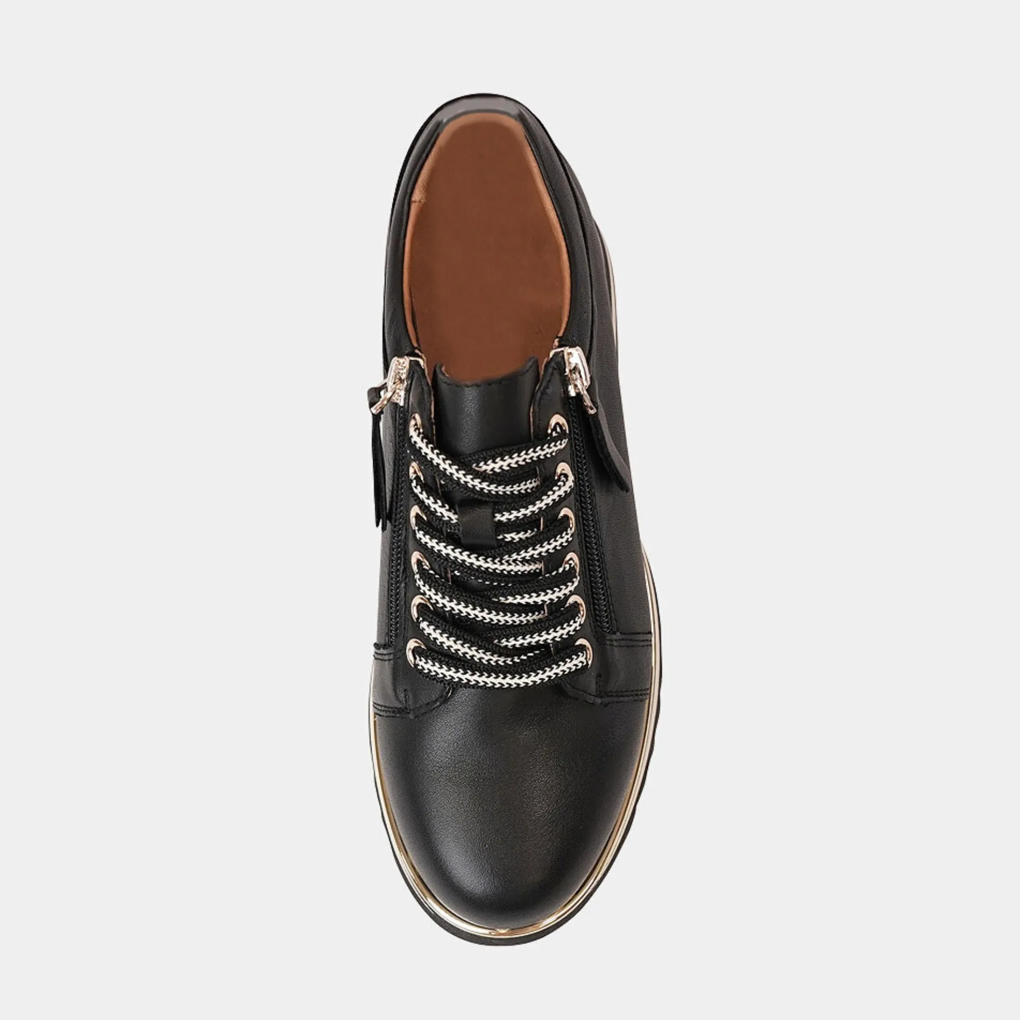 Hosting Black Leather Sneakers