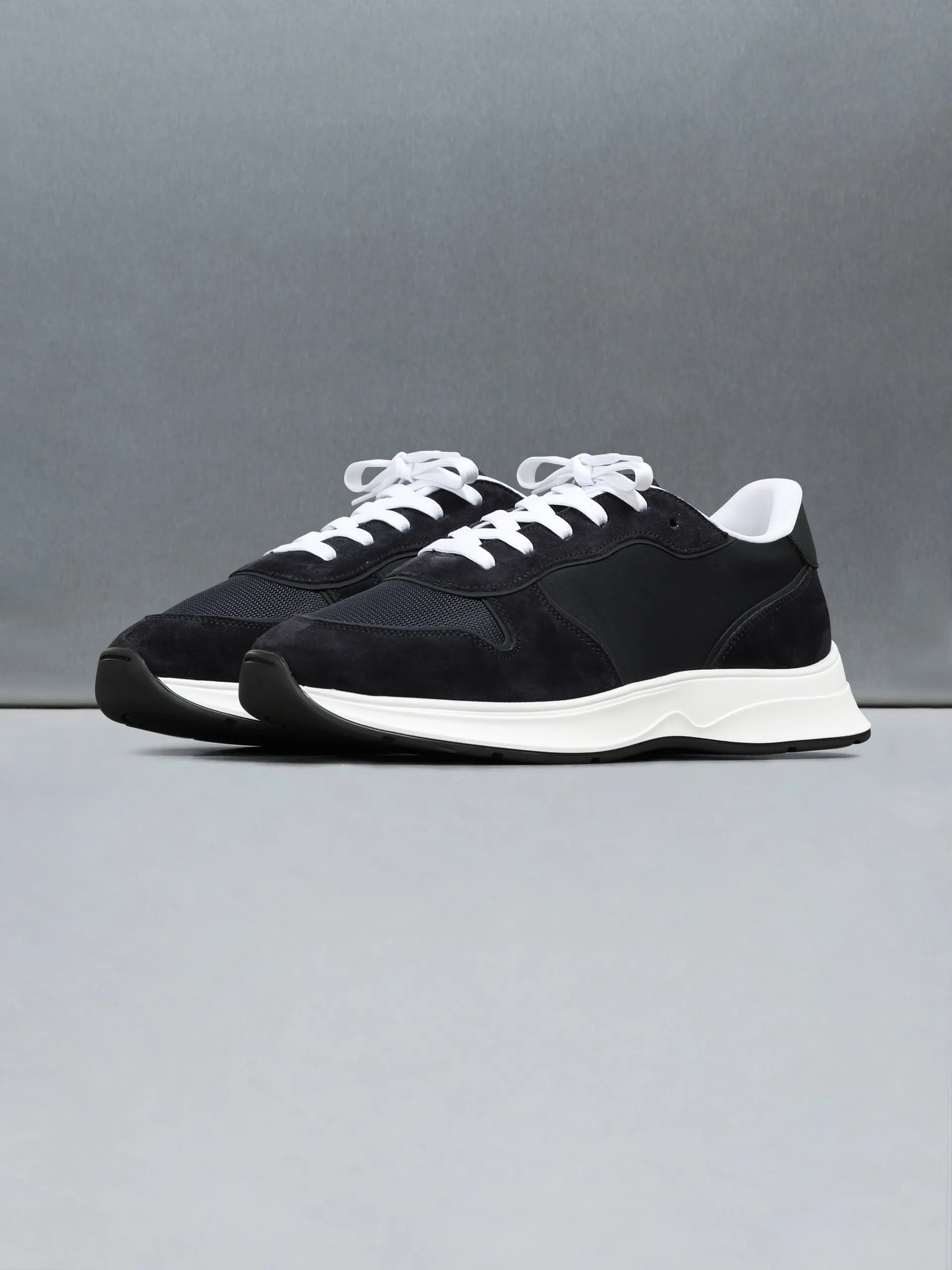 Hybrid Runner in Navy