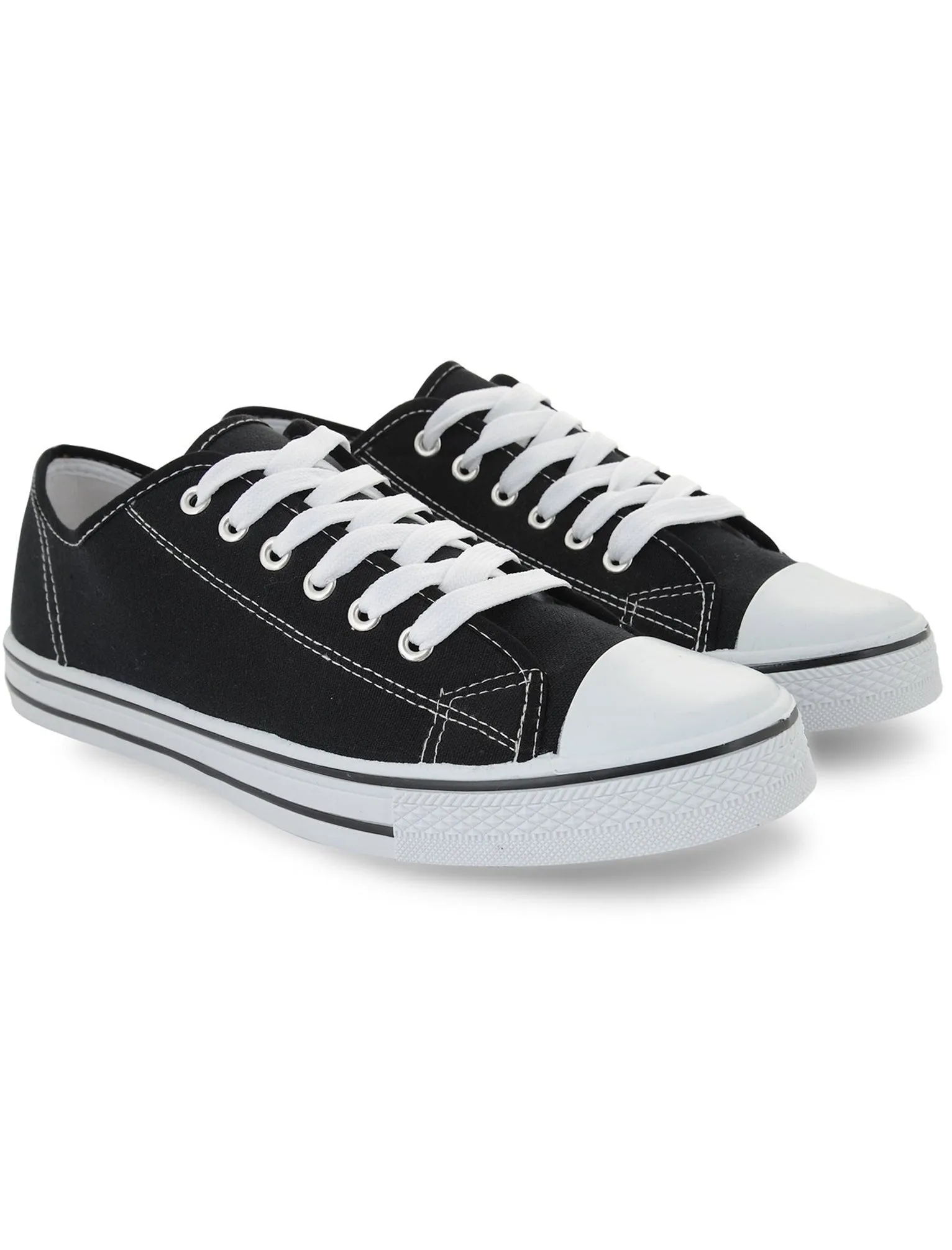 Mens Taylor Low Top Lace Up Canvas Trainers in Black