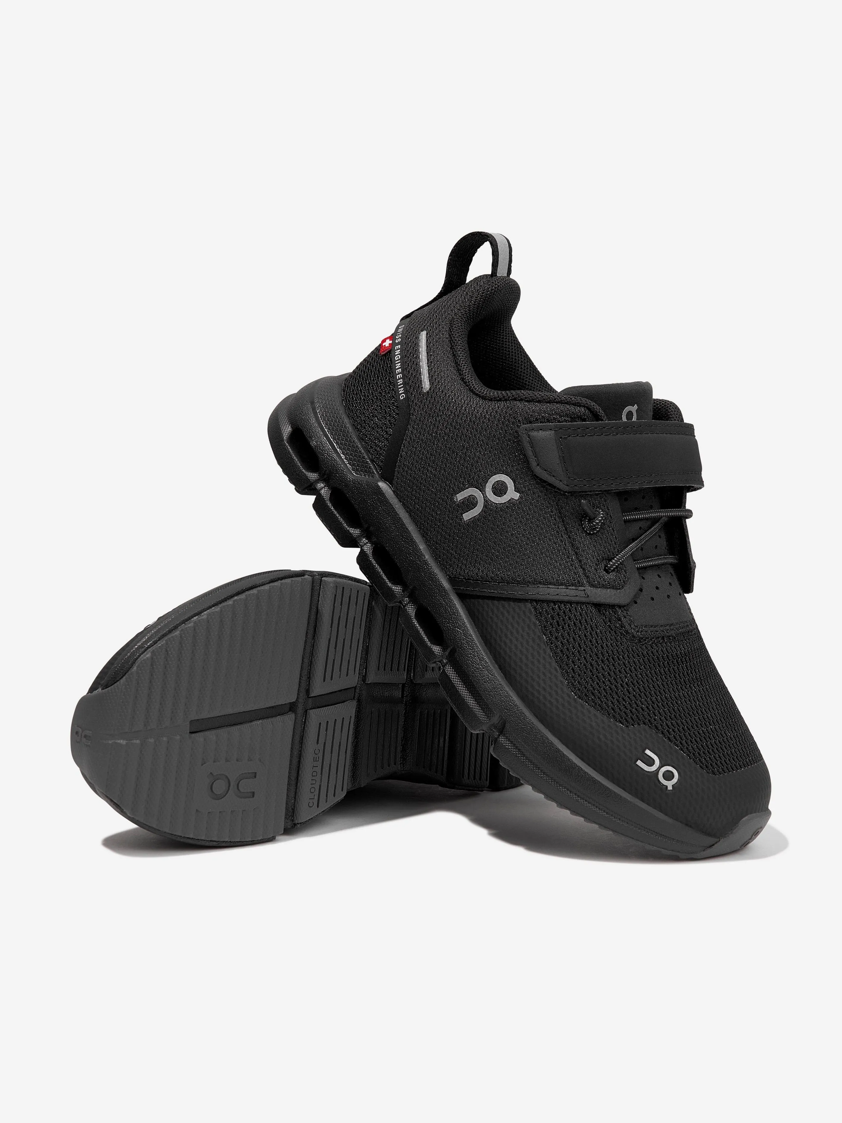 On Running Kids Cloud Play Trainers in Black