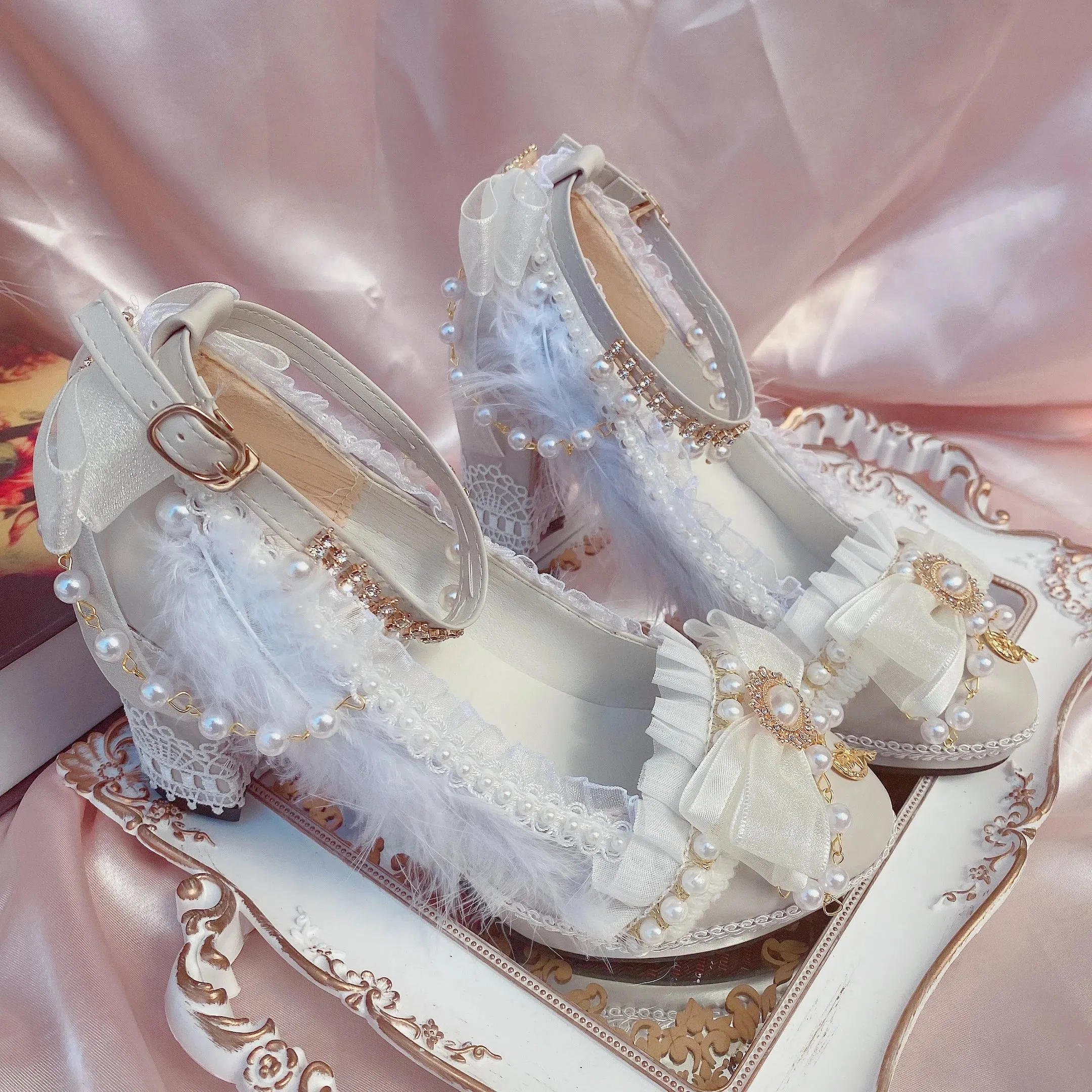 Sohiwoo Exquisite Girl Lolita Handmade Lo Shoes Bridal White Gold High Heels Sweet Women's Stage Performance Shoes Adult Gift