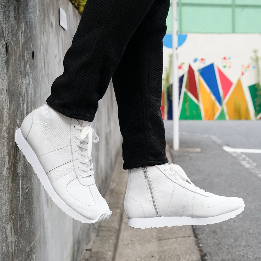 Tabito "Brace" Sneakers (White)