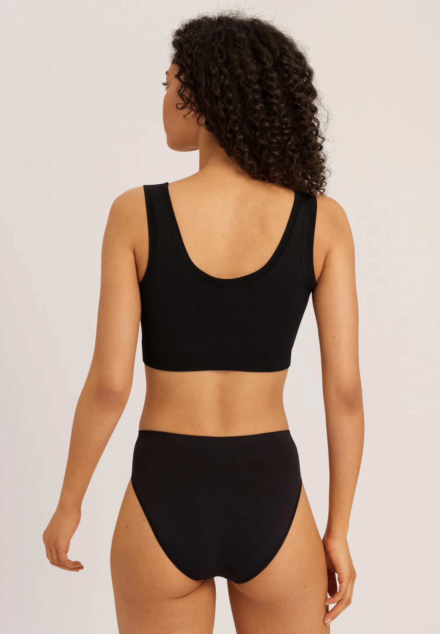 Touch Feeling Crop Top Padded | Black 71806-199