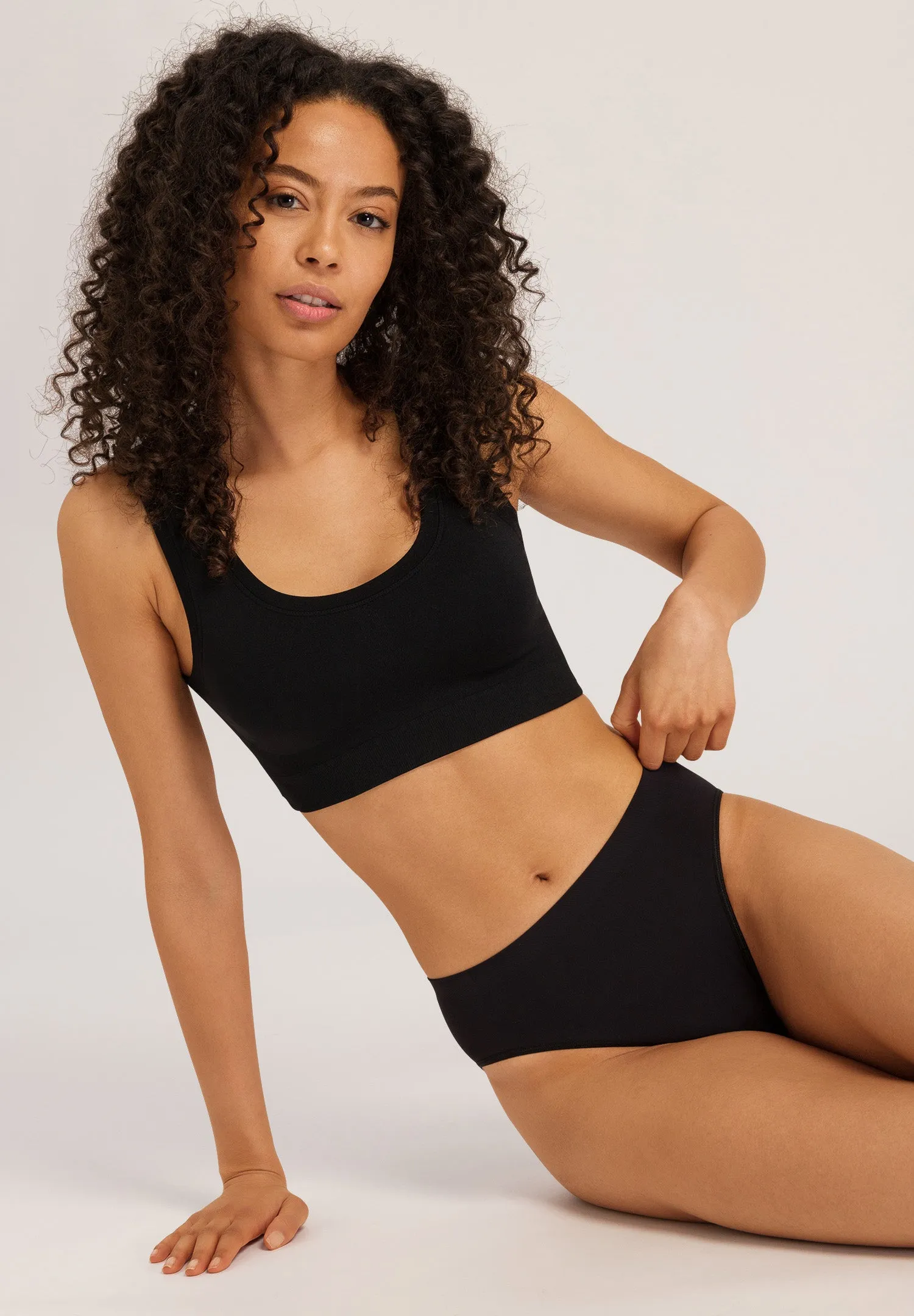 Touch Feeling Crop Top Padded | Black 71806-199