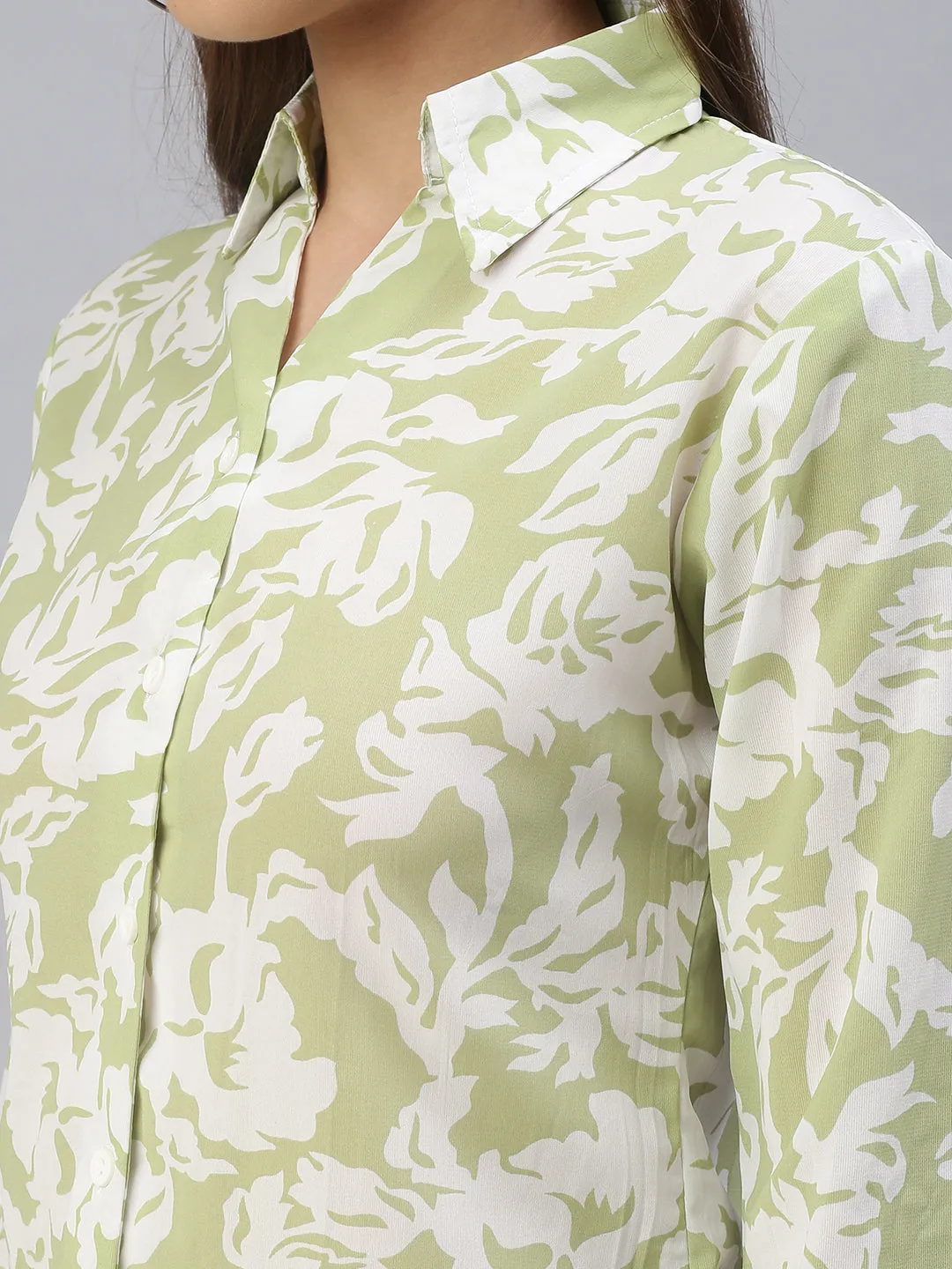 Women Spread Collar Printed Green Shirts